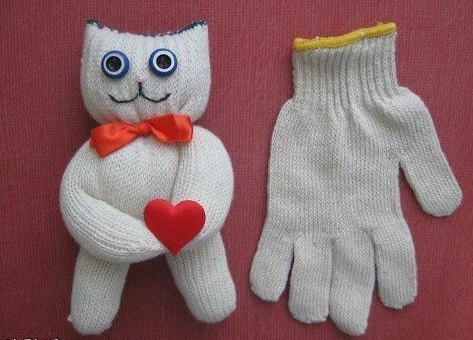 как сделать кота из перчатки